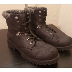 Cliffs By White Mountain Women's Ankle Boot Size 8 Pamelia Black Lug Sole